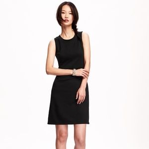 Sleeveless sheath dress